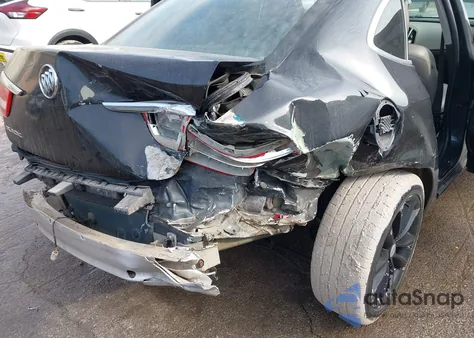 2014 Buick Verano z USA, uszkodzony, nr VIN 1G4PP5SK9E4101359